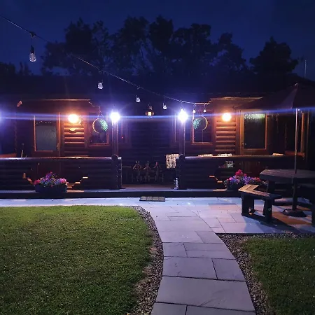 Cosy Countryside Log Apartment