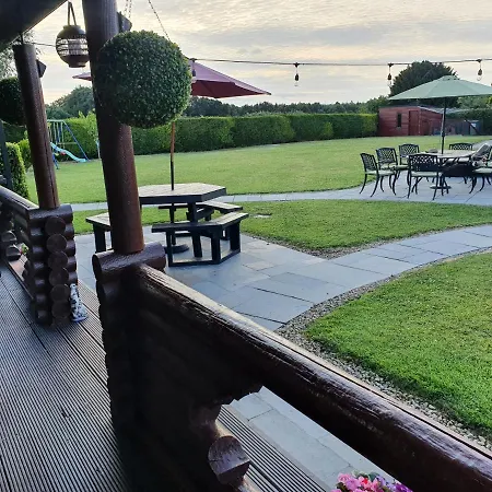 Cosy Countryside Log *